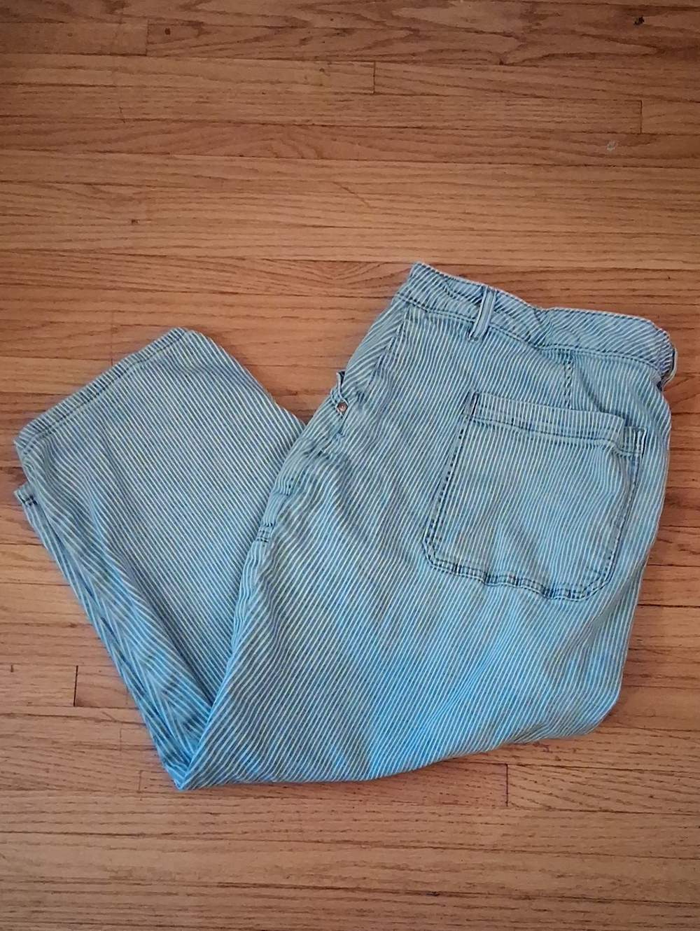 Lane Bryant Light Blue Pinstripe Mid-rise Boyfriend Denim Capri Jeans-sz 22